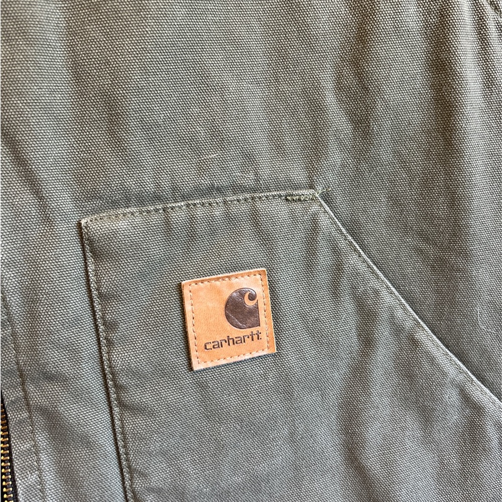 Men’s Carhartt Vest, size 2X, army green, like new in great condition. - Picture 3 of 5